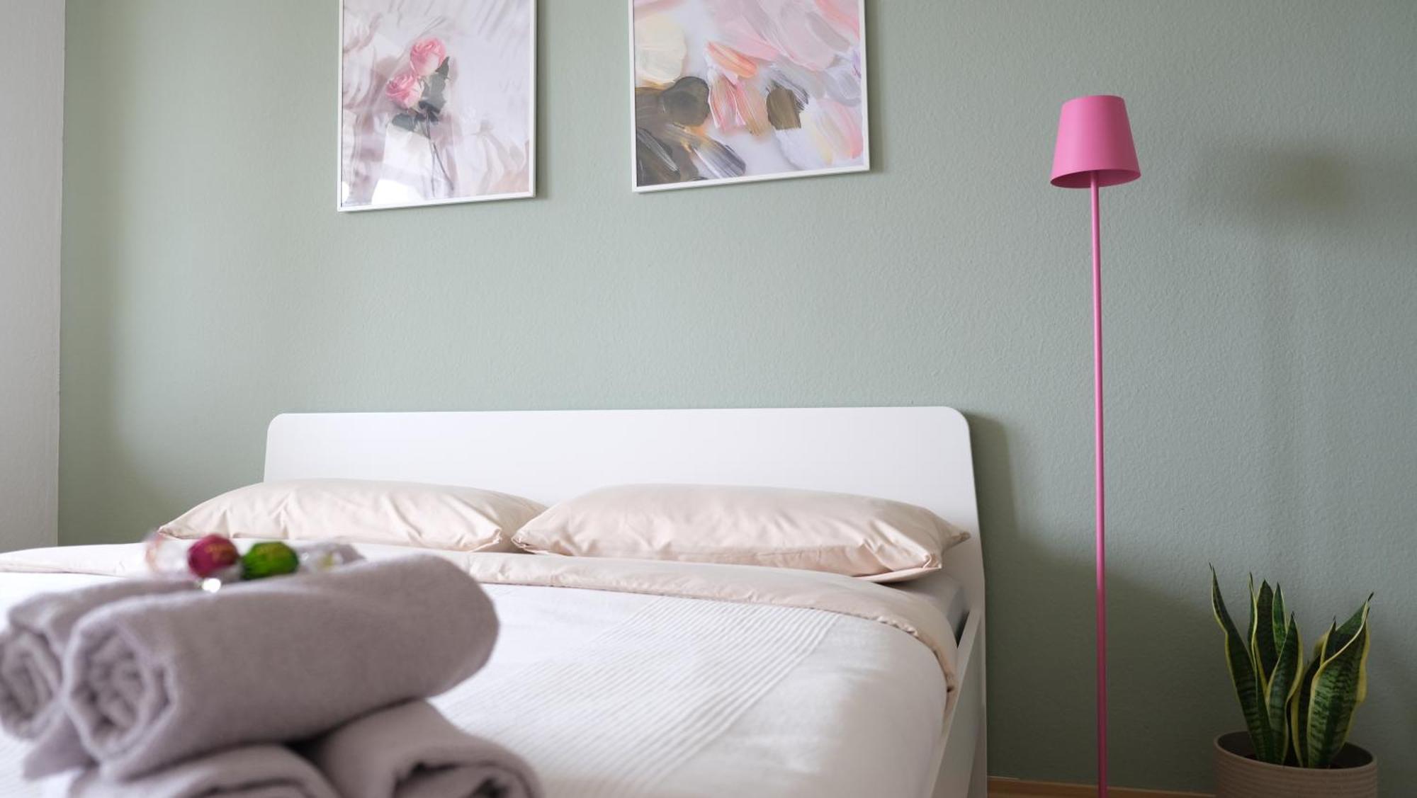 Casa Luxe - 120Qm - Zentral - Familienfreundlich - Parkplatz - 5Km Zum Legoland Apartment Guenzburg Luaran gambar